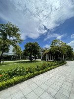 cực rẻ căn liền kề paris 98m2 hoàn thiện có thang máy, vị trí gần bể bơi,đường thông-giá hơn 17 tỷ