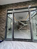 nhà mt đường bc ngang rộng (5 x 14m. 67,9m ) đường xe hơi 6m thông thoáng-tặng nội thất 20tr