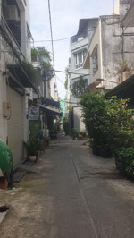 bán nhà quận 10. cao thắng. 3 căn ra mặt tiền. diện tích 30m2. chỉ 6.5 tỷ