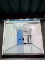 nhà 5 tầng mặt phố khuất duy tiến ngay gần học viện chính trị, nhỉnh 19 tỷ. doanh thu 40tr/tháng