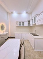 bán nhà mới mặt tiền đường ql1a, full thổ hoàn công, thương lượng thiện chí