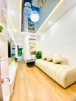 siêu vip! tập thể thi sách, hai bà trưng, tầng 3, sổ to, 70m2 2pn full nt chỉ 4,7 tỷ