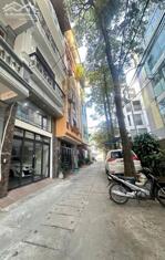 Bán nhà phố Lê Lợi Hà Đông, ngõ thoáng sạch sẽ, ô tô đỗ cửa, 2 phút ra chợ Hà Đông, 50m2, hơn 13 tỷ