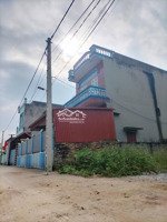 bán lô góc hồng giang đức giang yên dũng làn 2 tl 398 đường 2 ô tô tránh nhau