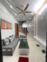 em bán nhà xây mới cứng kong cho anh zai chính chủ 5 tầng đẹp xịn sang ạ