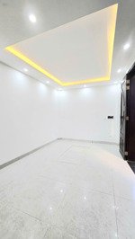 bán nhà kinh doanh mọi mặt hàng không kể ngày đêm