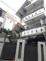 biệt thử khủng 8x15m trệt 2 lầu sân thượng có 8pn 9wc hẻm xe hơi ngay chợ gò vấp