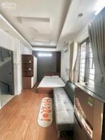 Studio full nội thất ở liền được-cửa sổ trời khong giới hạn người ở