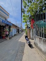 một căn duy nhất góc 2 mặt tiền đường vừa ở vừa kinh doanh, đường 6m thông thoáng cách chợ 26 100m