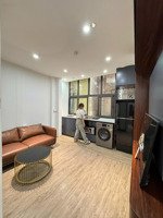 căn hộ 2 ngủ 1 khách | vị trí trung tâm sát bách khoa | full đồ cao cấp ô tô đỗ cửa !