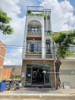 siêu phẩm nhà cực đẹp kdc đại ngàn- xem là mê- đẹp- full nội thất chỉ 6.9 tỉ vào ở liền. đẳng cấp