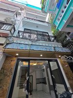 lô góc thoáng sáng, ngõ thông ba gác đỗ cửa, nhà mới dân xây full nt. dt 30m 5t mt3,5m giá 7,85 ty