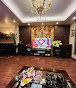 phân lô, ô tô đậu cửa, lô góc, phố hoàng hoa thám, giá tốt, 3 bước ra phố, ở luôn