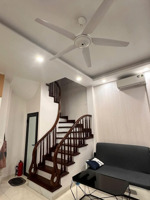 cho thuê nhà nguyên căn ngõ 209/26 đội cấn, ngọc hà, hà nội