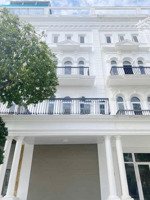 cho thuê nhà lk nguyễn tuân - thanh xuân. dt 90m2, 5 tầng 1 hầm, thang máy, điều hòa. giá rẻ nhất