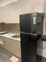 cho thuê căn studio tk2 view bể bơi full đồ đẹp giá 8,5 triệu/tháng