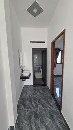 bán nhà hóc môn mới xây 2 tấm, giá 4.38 tỷ (5m x 18m. đường ô tô 6m. shr đã hoàn công.