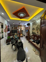 bán nhà quận tân phú nhà đẹp, hẻm xe hơi 6m vào được anh chị em cần liên hệ e nhé