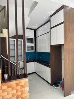 nhà dân xây phố nguyễn khánh toàn - 33m2 - mt4,20m ngõ thông kinh doanh