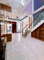 nhà trệt lầu mới khu dân cư 30, cặp bên bến xe khách 91B, bán 3,95 tỷ