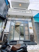 bán nhà lầu mới rất đẹp nằm gần đại học cần thơ hẻm 138 đường trần hưng đạo nhà có 3 phòng ngủ