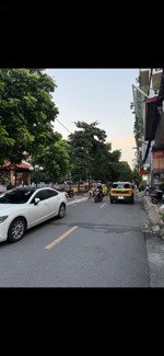 bán nhanh mảnh đất mặt phố - trung tâm việt hưng - kinh doanh sầm uất - dòng tiền cực tốt