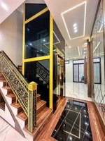 cho thuê nhà mặt đường phủ thượng đoạn 6 ngủ 6wc thang máy nhà mới tinh - chỉ việc về ở