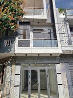 đậu visa bán gấp nhà đường hàn hải nguyên quân sự, q11 - giá: 67,5m2(4,5x17m). nhà 3 tầng 4pn 5wc