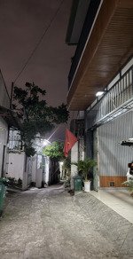 bán nhà cấp 4 85m2 hẻm xe hơi 1 sẹc hẻm 96 trần thị hoa