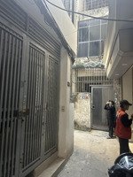 bán nhà trung tâm đống đa - ngõ 20m ra phố 80m ra phố tôn đức thắng. 25m2 giá chỉ 5,4 tỷ