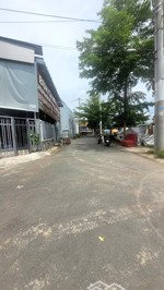 bán đất nhà bè 7x14m, cách mặt tiền nguyễn văn tạo 20m, giá chỉ 4.5 tỷ