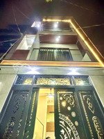 ở ngay - nhà mới 32m2-4x8m-3 tầng - 4pn3wc - xe hơi đậu trước nhà nguyễn kiệm, phú nhuận - 5.38 tỷ