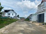 bán lô đất nằm ngay trung tâm cách cầu vượt, bến xe củ chi tp hcm chỉ 300m