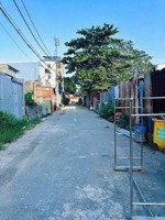 nhà 1 trệt 1 lầu đẹp, 4x15m, shr đg nhựa 6m cách chợ xtt phan văn hớn 200m