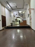 chú thắng nhờ gửi bán căn nhà phố chiến thắng. hà đông ô tô vào nhà diện tích: 42m2 - 10,2 tỷ