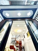 Nhà trệt lầu 3 phòng ngủ - Hẻm 38 Mậu Thân - Ngang Trường Tiểu Học Trần Quốc Toản