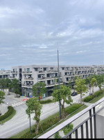 bán cắt lỗ căn góc xẻ khe âu cơ