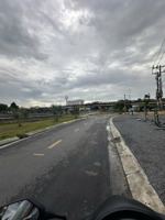 mt hoàng sỹ khải dt 88m2 ( 4 x 22) 3 lầu st 5pn giá chỉ 9ty3