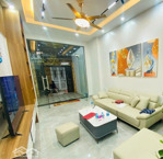 bán nhà võ thị sáu, thang máy, 5 tầng, nội thất đẹp