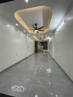 nhà mới sắp hoàn thiện khu vực phát triển từng ngày ở sướng nhất ý