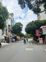 khan hiếm - mặt tiền đường phổ quang cực kỳ sầm uất ngay sân bay - dt 8,2 x 20m - 5 tầng -giá 35 tỷ