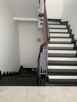 nhà bán gấp liền kề mặt tiền ngay chợ bình điền, 9.99 tỷ