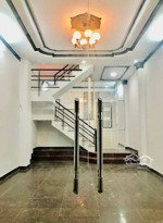 bán nhà mt cách mạng p.tân thành- tân phú. liên hệ điệp 