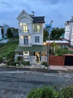 chủ ngộp bán gấp biệt thự 3 tầng khu đô thị năm sao 128m2 giá chỉ 5ty6