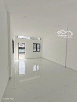 bán nhà mặt phố tại lê văn sỹ, 30 tỷ, 95m2, 3 tầng, mặt tiền 4m, pháp lý đầy đủ