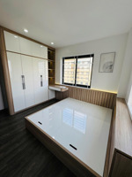 e cần bán căn hộ 3 phòng ngủ 2 ban công nhà full đồ