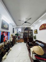 bán nhà âu cơ, tây hồ. dt 38m2, 5 tầng, lô góc, hàng xóm phố trịnh công sơn, ở sướng