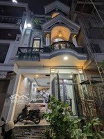 nhà đẹp 4 tầng dt 110m ( 5 x 22 ) khu nhà ở an phú dĩ an hcm , đường trước nhà rộng 12m có vỉa hè 2
