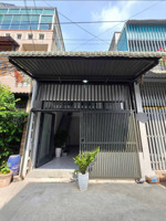 nhà cấp 4 gác lửng đẹp giá rẻ gần bệnh viện dĩ an