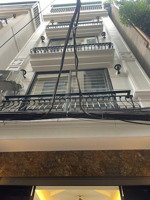 bán căn nhà 5 tầng lô góc mới ngay phố 8/3 quận hai bà trưng đầy đủ đồ 33m2 3 ngủ giá chỉ 7.9 tỷ